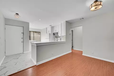2578 Riverside #421, Coral Springs, FL 33065