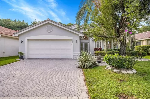 7388 Tonga Ct, Boynton Beach, FL 33437