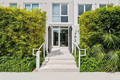 401 N Birch Rd #TH2, Fort Lauderdale, FL 33304