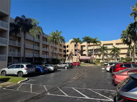 7755 Yardley Dr #104, Fort Lauderdale, FL 33321