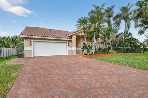 11401 NW 23rd, Plantation, FL 33323