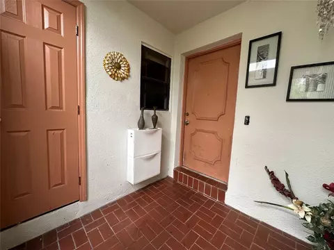 6630 Racquet Club Dr #163, Fort Lauderdale, FL 33319