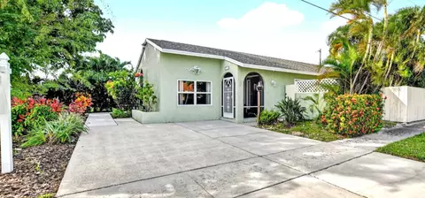 501 NW 54th St, Boca Raton, FL 33487