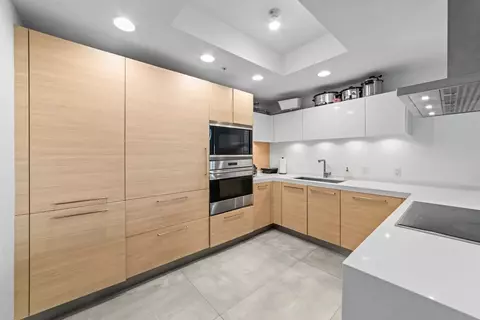 17111 Biscayne Blvd #503, Aventura, FL 33160