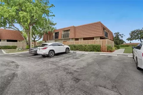 4887 NW 94th Ter #4887, Sunrise, FL 33351