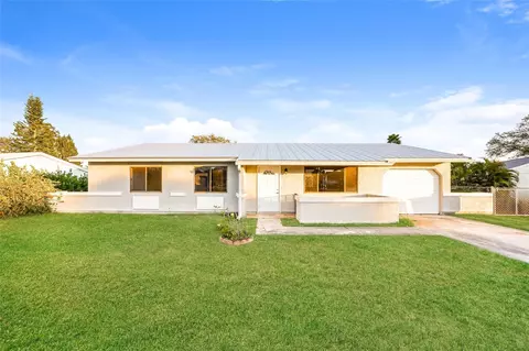 2299 SE Rainier, Port Saint Lucie, FL 34952