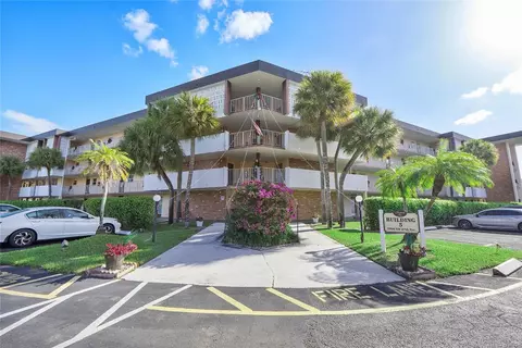 2900 NW 47th Ter #109A, Lauderdale Lakes, FL 33313