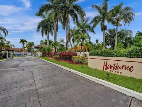 7380 NW 39th St, Lauderhill, FL 33319