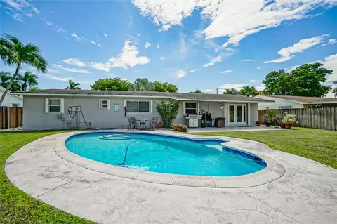8101 SW 198th St, Cutler Bay, FL 33189