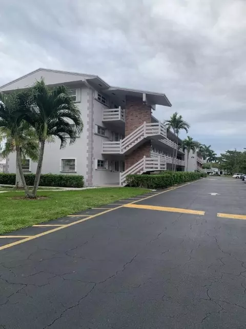 700 Layne Bl #212, Hallandale Beach, FL 33009