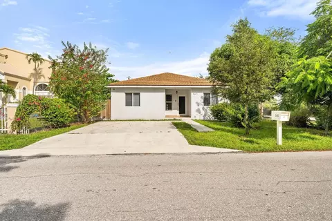 141 NW 12th St, Pompano Beach, FL 33060