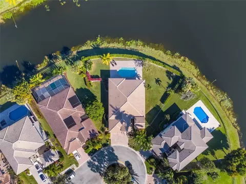 7922 NW 109th Ln, Parkland, FL 33076