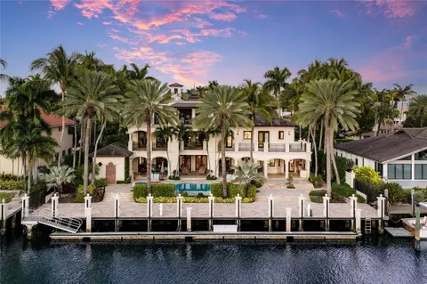 2430 Del Lago Dr, Fort Lauderdale, FL 33316