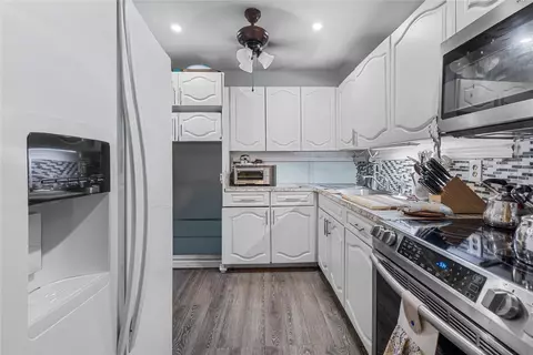 8220 SW 24th St #4115, North Lauderdale, FL 33068