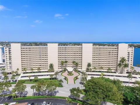 136 Lakeshore Dr #T10, North Palm Beach, FL 33408