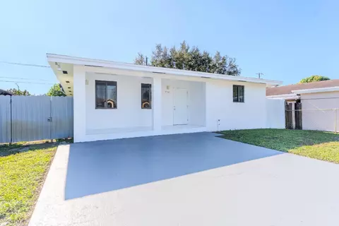 5738 Fletcher, Hollywood, FL 33023