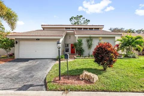 1621 Riverwood Ln, Coral Springs, FL 33071