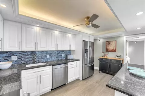 4015 W Palm Aire Dr #703, Pompano Beach, FL 33069