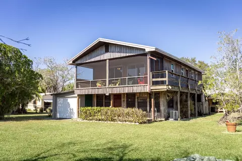 1075 Duck Ln, Okeechobee, FL 34974