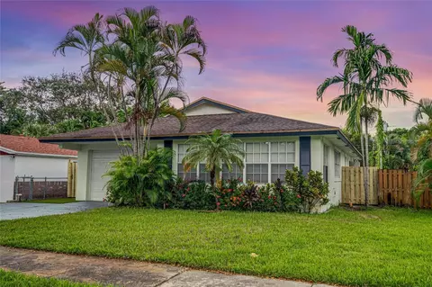 1004 SW 19 St, Fort Lauderdale, FL 33315