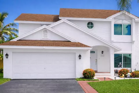 9741 SW 9th, Pembroke Pines, FL 33025