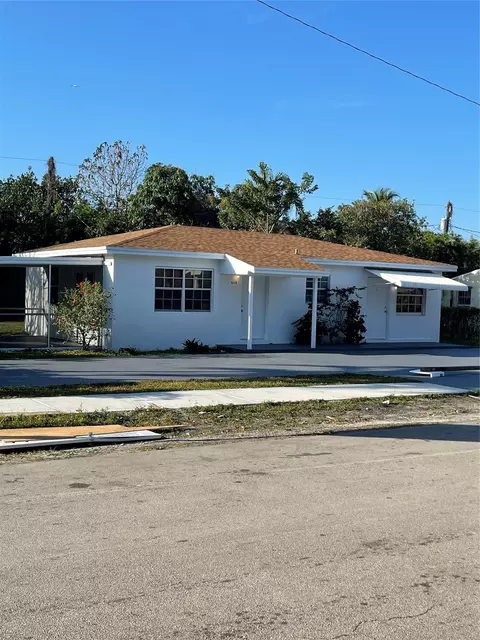 6118 Funston, Hollywood, FL 33023