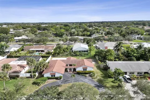 65 W Palm Dr, Margate, FL 33063