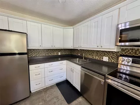 2601 S Course Dr #305, Pompano Beach, FL 33069