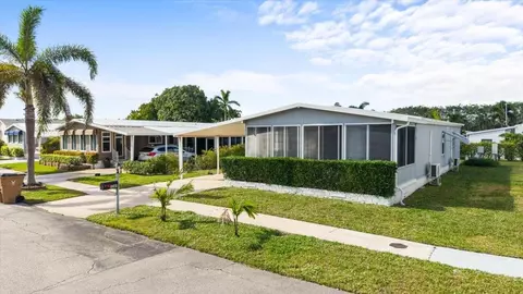 5389 NW 3rd Ave, Pompano Beach, FL 33064