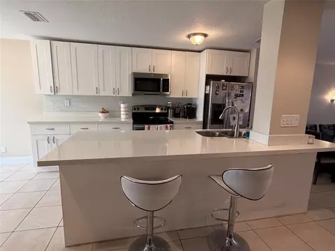 8251 NW 8th Pl, Plantation, FL 33324