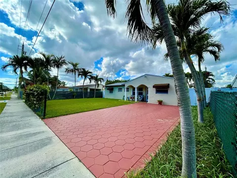 5971 NE 6th Ave, Fort Lauderdale, FL 33334
