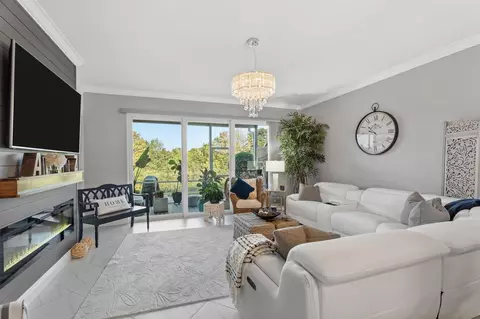 651 SW Glen Crest Way #2, Stuart, FL 34997