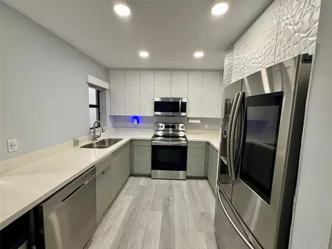 4174 Carambola Cir #4174, Coconut Creek, FL 33066