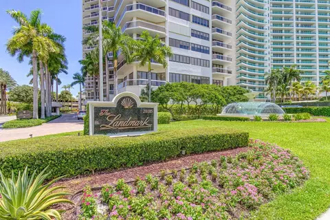 20185 E Country Club Dr #1709, Miami, FL 33180