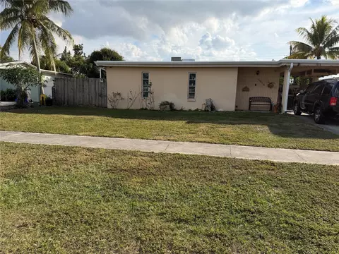 5814 Elder, West Palm Beach, FL 33415