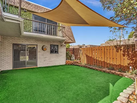 8111 SW 24th St #8111, North Lauderdale, FL 33068