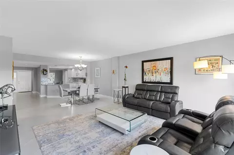 5938 Crystal Shores Dr #208, Boynton Beach, FL 33437