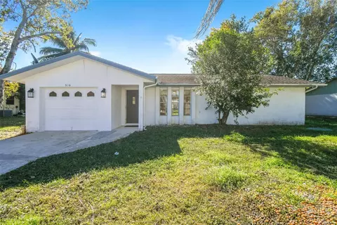 516 SW Buswell Ave, Port Saint Lucie, FL 34983