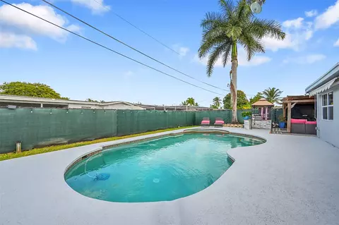 9661 NW 24th Pl, Sunrise, FL 33322