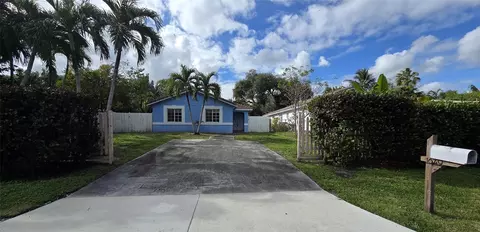 1649 SW 28th Ter, Fort Lauderdale, FL 33312