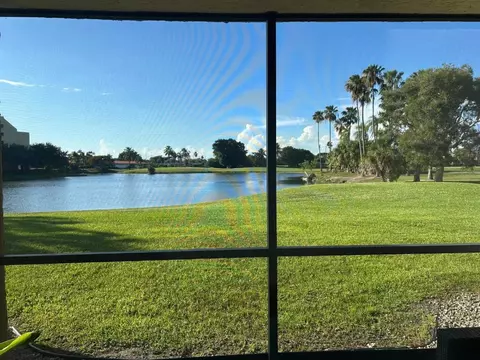 16325 Golf Club Rd #109, Weston, FL 33326