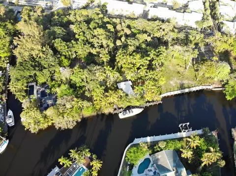 281 SW 14th Way, Fort Lauderdale, FL 33312