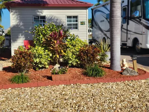 551 SW 42nd Cv, Okeechobee, FL 34974 photo 2