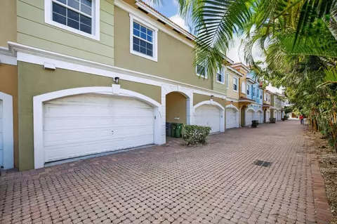 3024 NE 5th Ter #10, Wilton Manors, FL 33334