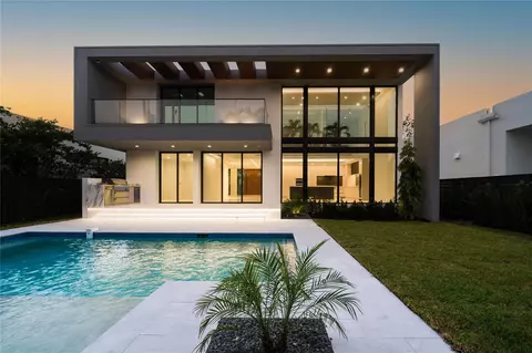 508 NE 9th Ave, Fort Lauderdale, FL 33301