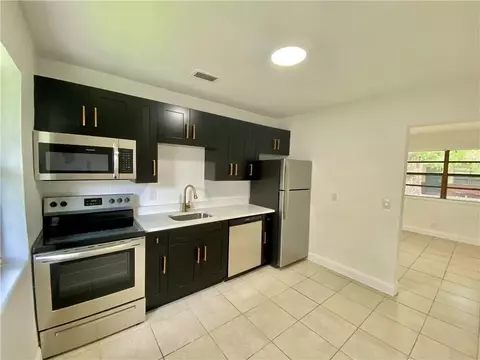 721 NW 1st, Hallandale Beach, FL 33009