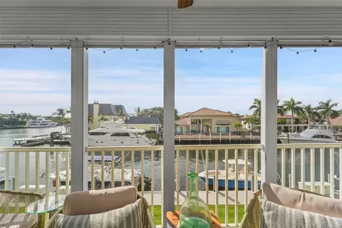 3050 NE 48th #206, Lighthouse Point, FL 33064