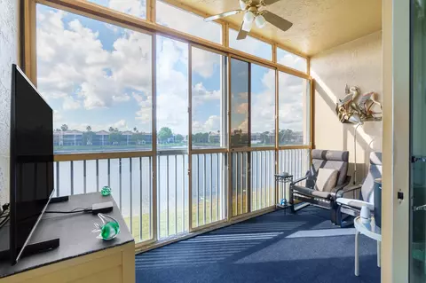 7647 Southampton Ter #202, Tamarac, FL 33321