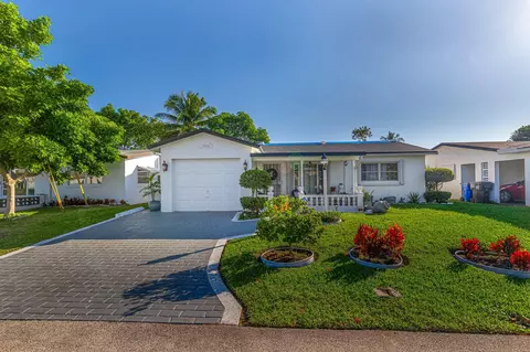 4290 NW 45th Ter, Lauderdale Lakes, FL 33319