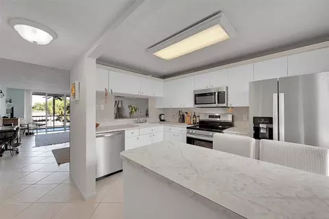 777 S Federal Hwy #N201, Pompano Beach, FL 33062